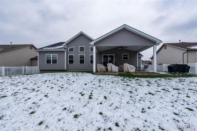1011 Pine Creek Drive, Wentzville, MO 63385