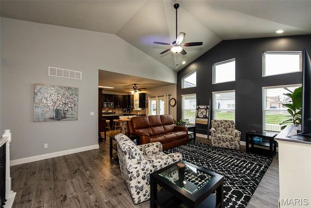 1011 Pine Creek Drive, Wentzville, MO 63385