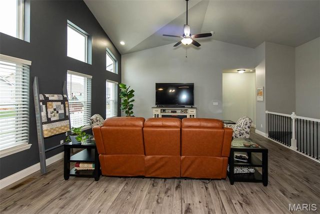 1011 Pine Creek Drive, Wentzville, MO 63385