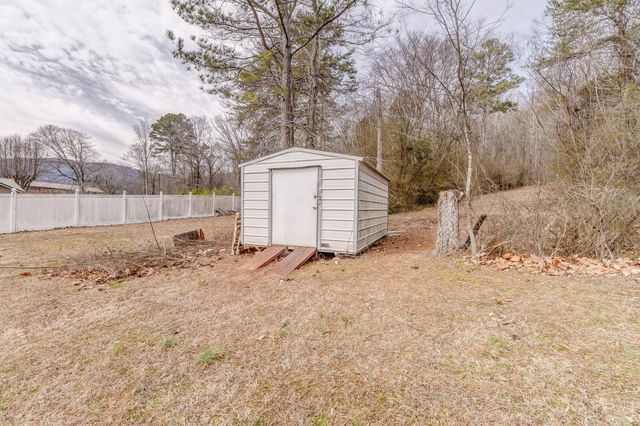 9017 Springfield Road, Soddy Daisy, TN 37379