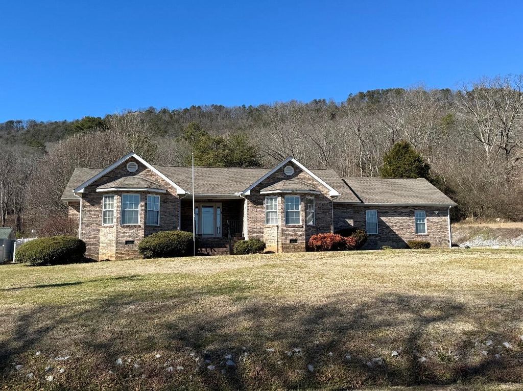 9017 Springfield Road, Soddy Daisy, TN 37379