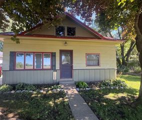 129 N Glendale Avenue, Tomah, WI 54660