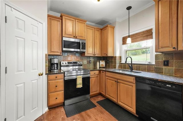 4995 Hyde Way, Cumming, GA 30040
