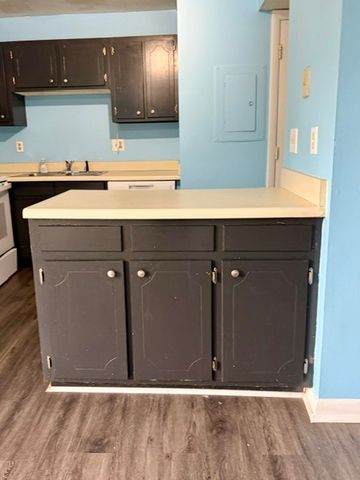 370 Wallace Rd Apt F11, Nashville, TN 37211