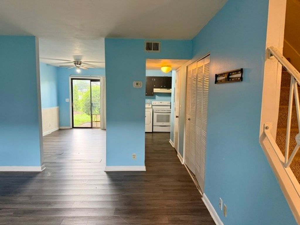 370 Wallace Rd Apt F11, Nashville, TN 37211