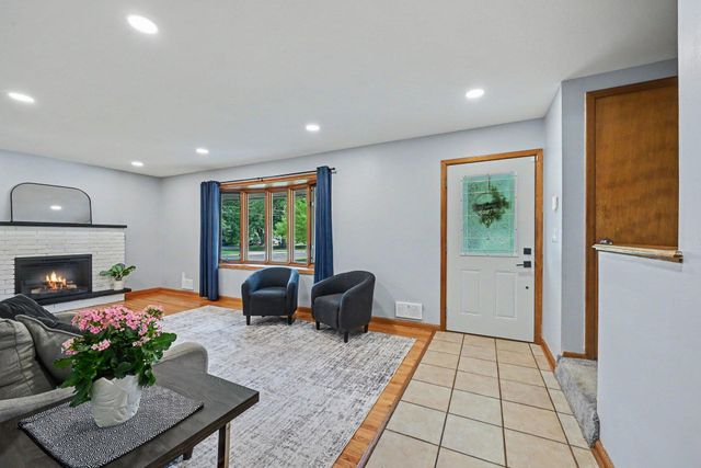 3275 Midland Avenue, White Bear Lake, MN 55110