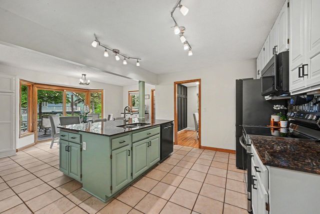 3275 Midland Avenue, White Bear Lake, MN 55110