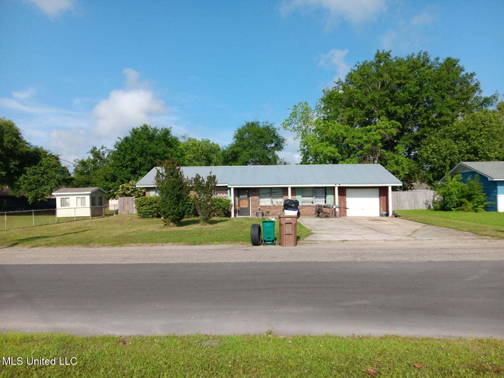 103 Reeves Street, Long Beach, MS 39560