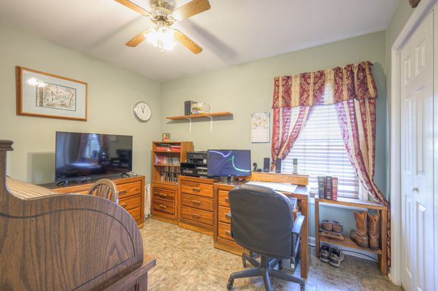 3238 Murphy Ln, Columbia, TN 38401