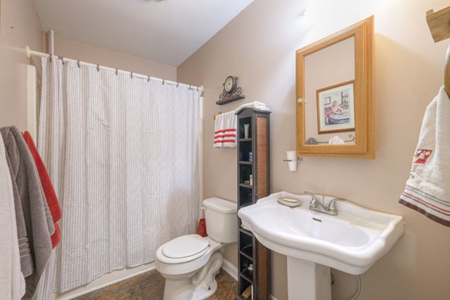 3238 Murphy Ln, Columbia, TN 38401