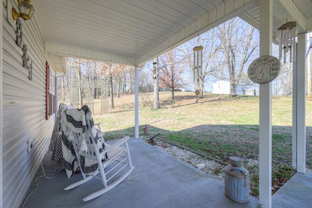 3238 Murphy Ln, Columbia, TN 38401