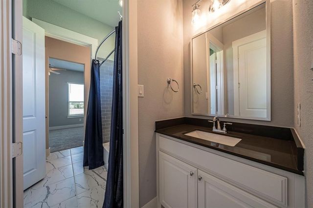 1610 Ryder Lee Lane, Waxahachie, TX 75165