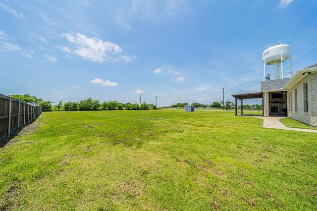 1610 Ryder Lee Lane, Waxahachie, TX 75165