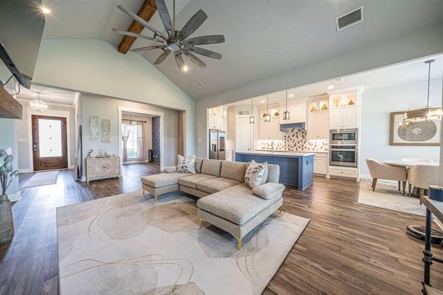 1610 Ryder Lee Lane, Waxahachie, TX 75165