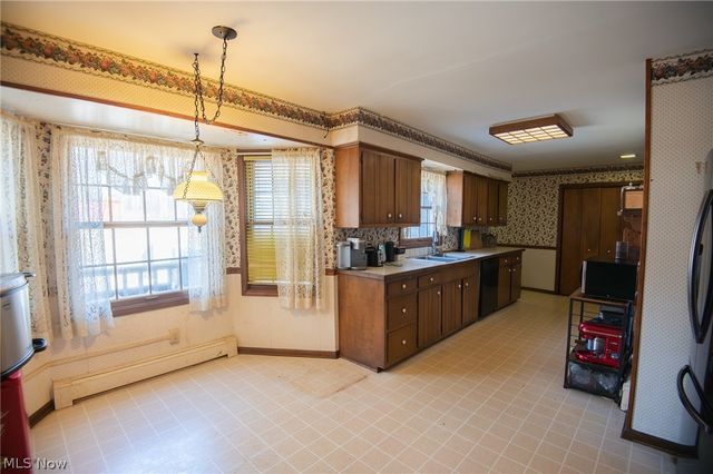 11180 Whitewood Drive, Newbury, OH 44065