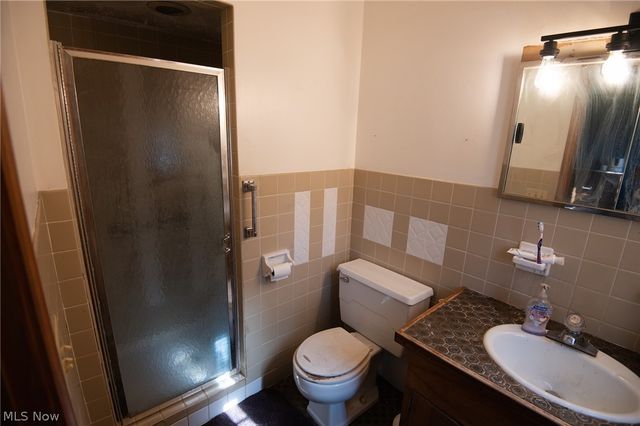 11180 Whitewood Drive, Newbury, OH 44065