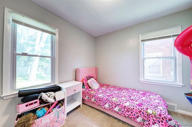 16890 Saint Marys Street, Detroit, MI 48235