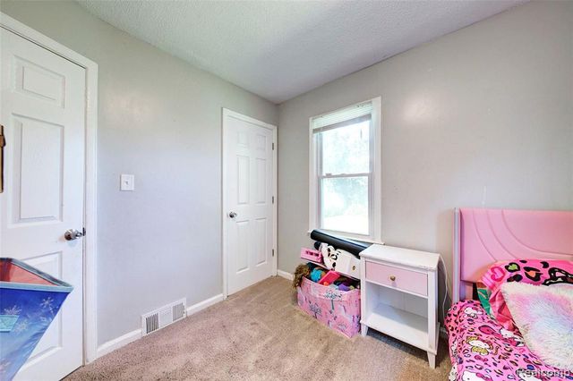 16890 Saint Marys Street, Detroit, MI 48235