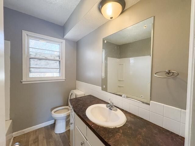 928 N Glenn Avenue, Springfield, MO 65803