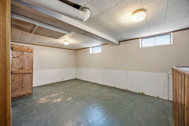 2116 Fremont Avenue E, Saint Paul, MN 55119