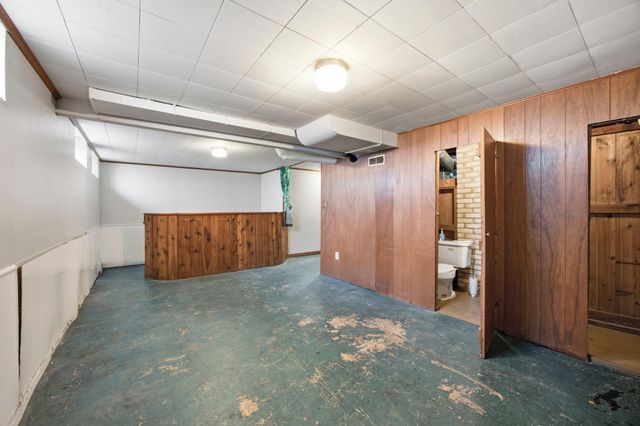 2116 Fremont Avenue E, Saint Paul, MN 55119