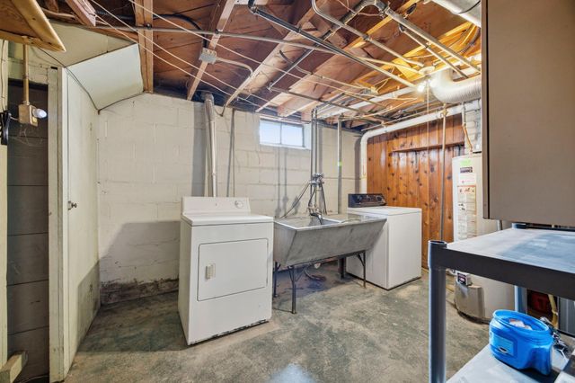 2116 Fremont Avenue E, Saint Paul, MN 55119