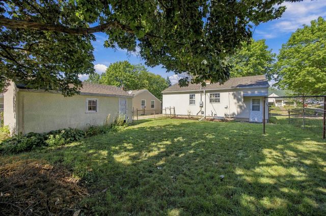 2116 Fremont Avenue E, Saint Paul, MN 55119