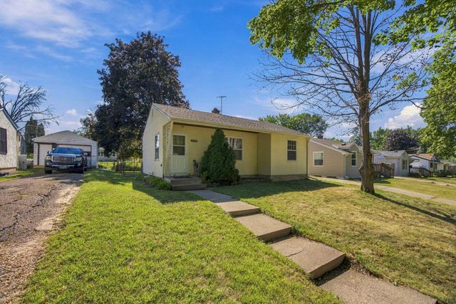 2116 Fremont Avenue E, Saint Paul, MN 55119