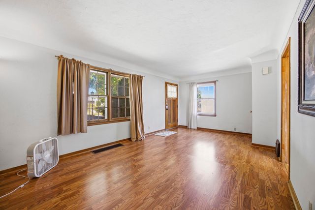 2116 Fremont Avenue E, Saint Paul, MN 55119