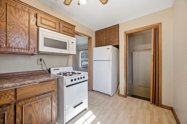 2116 Fremont Avenue E, Saint Paul, MN 55119