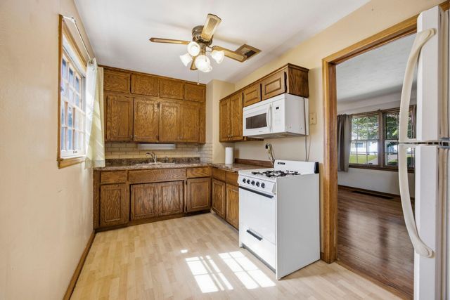 2116 Fremont Avenue E, Saint Paul, MN 55119