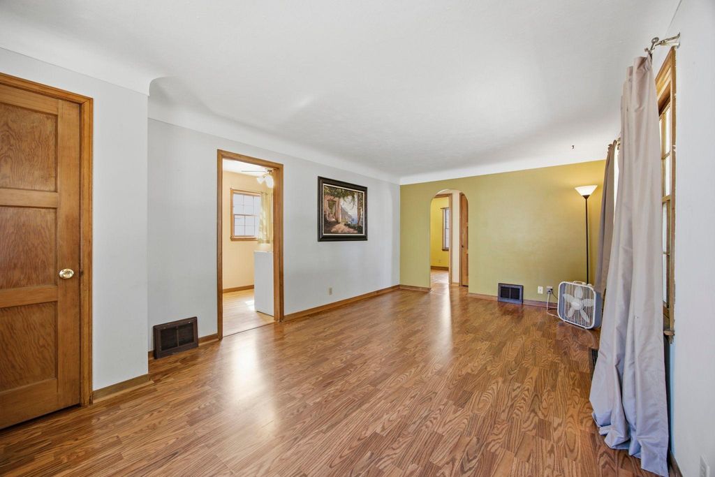 2116 Fremont Avenue E, Saint Paul, MN 55119 — photo 2