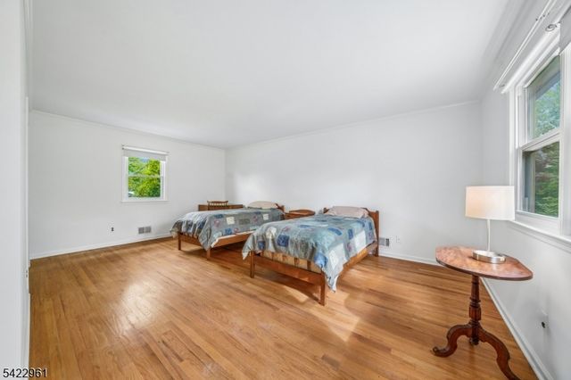 56 Tuxford Ter, Bernards Twp., NJ 07920