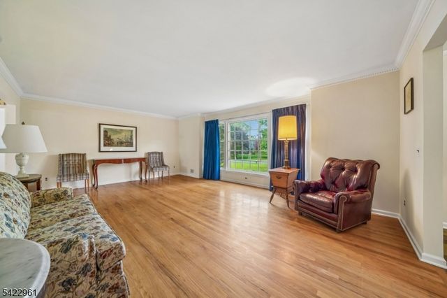 56 Tuxford Ter, Bernards Twp., NJ 07920