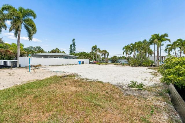 10246 TARPON DRIVE, Treasure Island, FL 33706
