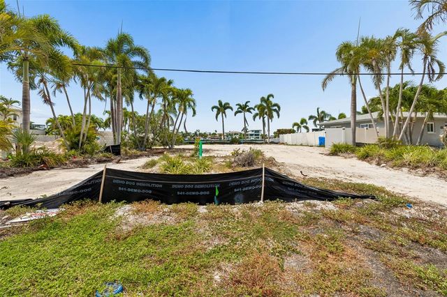10246 TARPON DRIVE, Treasure Island, FL 33706