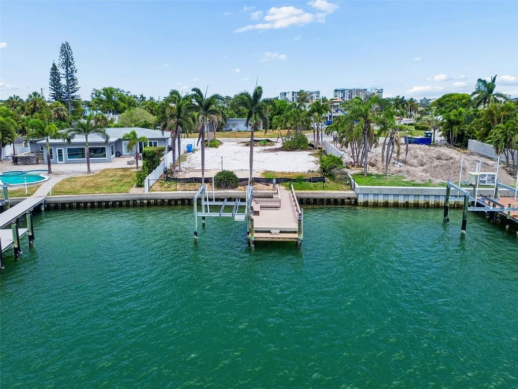 10246 TARPON DRIVE, Treasure Island, FL 33706