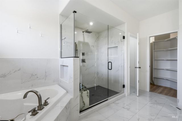 6712 N Double Eagle Lane, Meridian, ID 83646