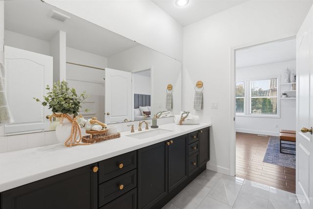 6712 N Double Eagle Lane, Meridian, ID 83646