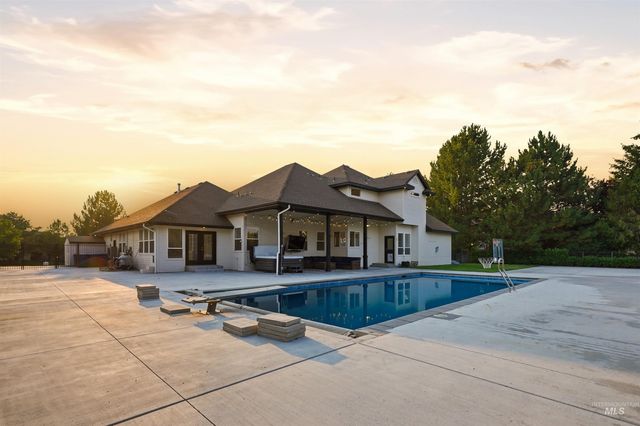 6712 N Double Eagle Lane, Meridian, ID 83646