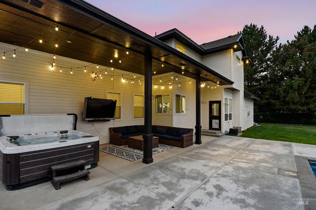 6712 N Double Eagle Lane, Meridian, ID 83646