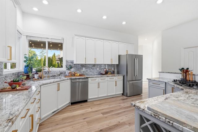 6712 N Double Eagle Lane, Meridian, ID 83646