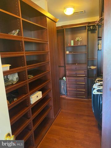 8570 DALTONS GROVE WAY, Bristow, VA 20136