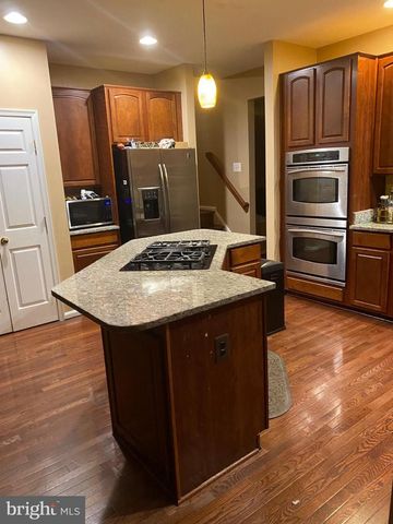 8570 DALTONS GROVE WAY, Bristow, VA 20136