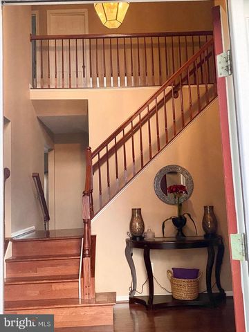 8570 DALTONS GROVE WAY, Bristow, VA 20136