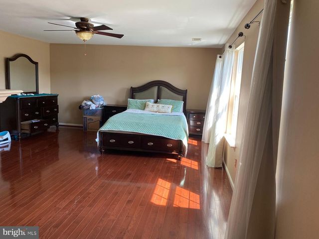 8570 DALTONS GROVE WAY, Bristow, VA 20136