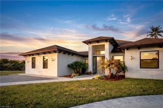 593 39th AVE NW, Naples, FL 34120