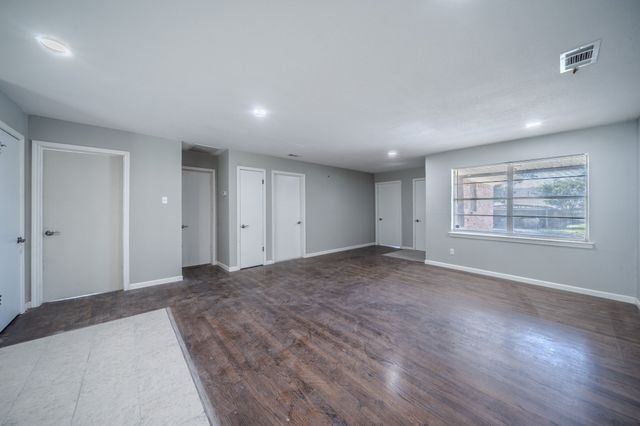 3510 Kingsford Avenue, Dallas, TX 75227