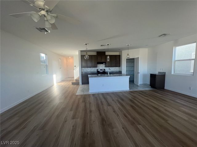 6035 Coja Street, Las Vegas, NV 89113