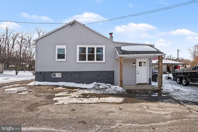 7 GROY AVE, Lebanon, PA 17046